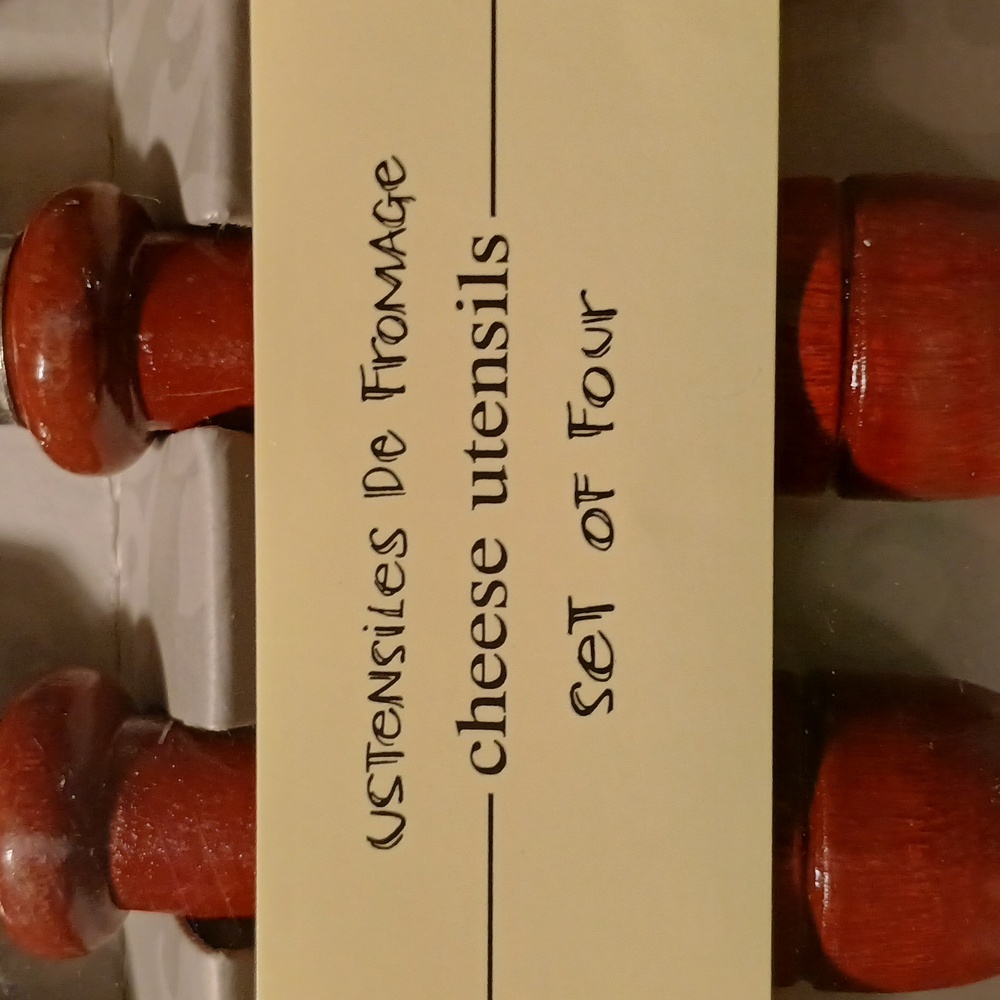 Cheese Utensils Set with Red Handles - Picture 8 of 8
